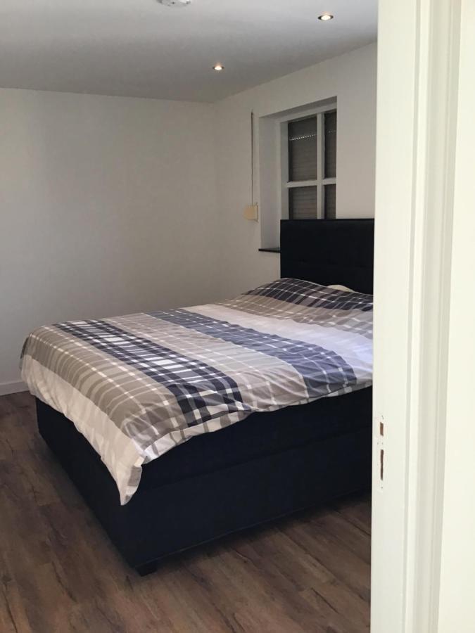 Chic Appartement In Sas Van Gent Eksteriør billede
